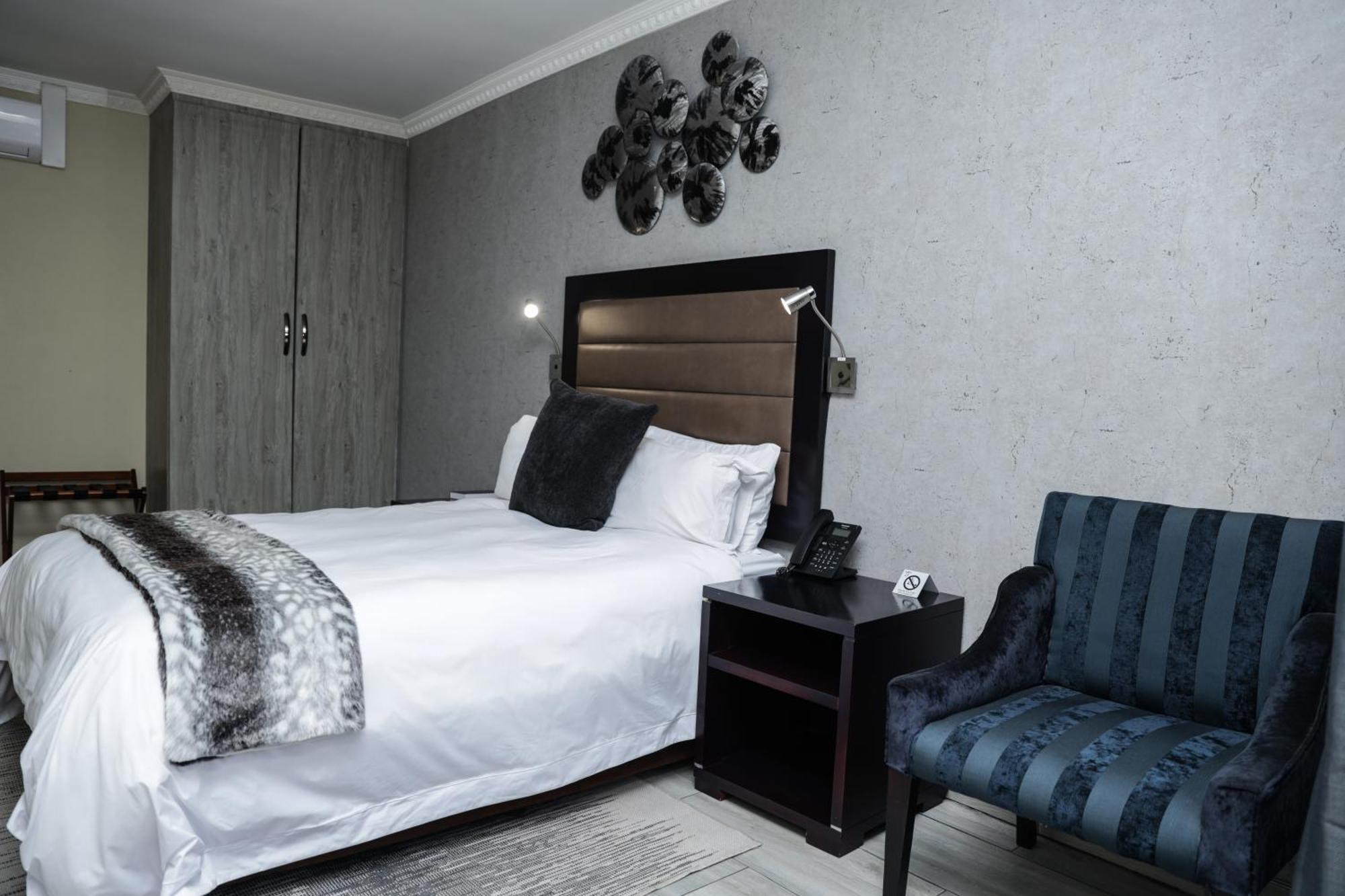 Q'S Boutique Stay Standerton Dış mekan fotoğraf